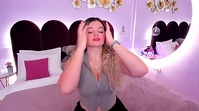 ZaraBloom online show from February 2026 03:24:01 PM