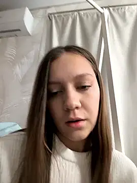 Snapshot of AliceBrayan chatting on January 2026 05:07:02 PM AliceBrayan online show from January 2026 05:07:02 PM