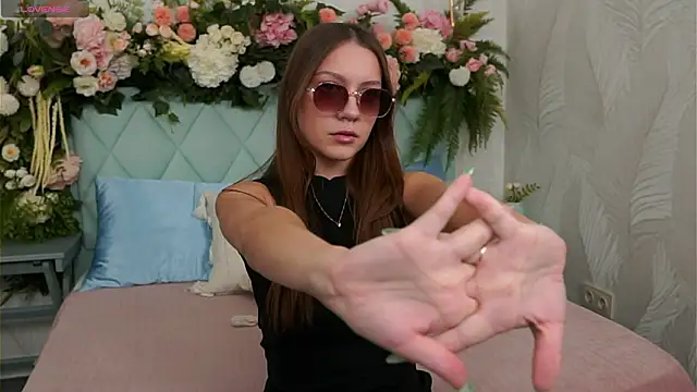 AliceBrayan online show from March 2026 05:08:01 PM