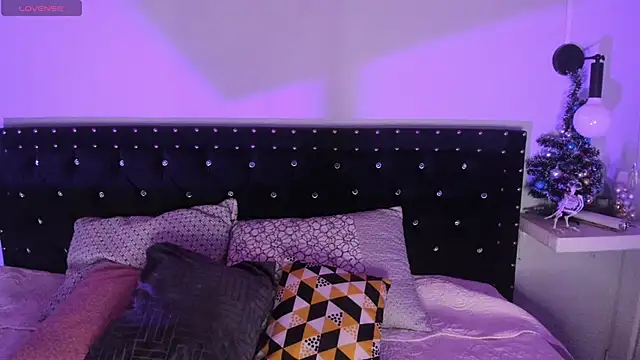 Snapshot of Ghosty_Doll chatting on January 2026 08:12:01 PM Ghosty Doll online show from January 2026 08:12:01 PM