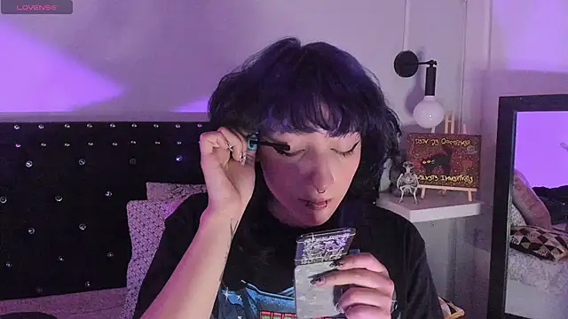 Snapshot of Ghosty_Doll chatting on January 2026 09:07:02 PM Ghosty Doll online show from January 2026 09:07:02 PM