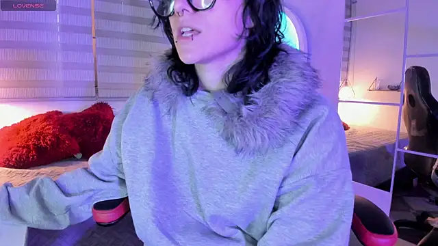 Snapshot of Ghosty_Doll chatting on March 2026 08:30:02 PM Ghosty Doll online show from March 2026 08:30:02 PM