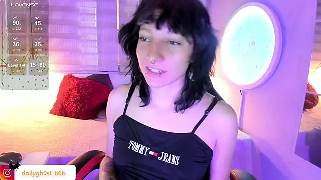 Snapshot of Ghosty_Doll chatting on April 2026 08:24:02 PM Ghosty Doll online show from April 2026 08:24:02 PM