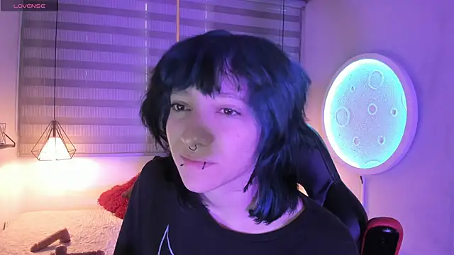 Snapshot of Ghosty_Doll chatting on April 2026 01:12:02 PM Ghosty Doll online show from April 2026 01:12:02 PM