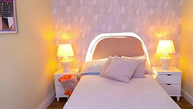 april rousse online show from February 2025 07:08:02 PM