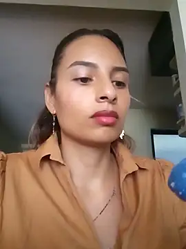 mykaelahoney online show from September 2025 07:06:02 PM