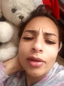 mykaelahoney online show from October 2025 03:02:01 PM