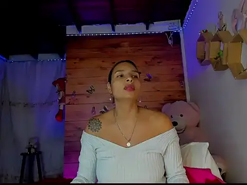 mykaelahoney online show from January 2026 05:02:02 AM