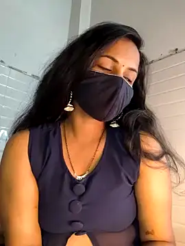 Snapshot of Nehubhabhi26 chatting on December 2024 04:49:02 PM Nehubhabhi26 online show from December 2024 04:49:02 PM