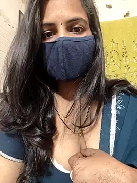 Snapshot of Nehubhabhi26 chatting on October 2025 04:57:01 AM Nehubhabhi26 online show from October 2025 04:57:01 AM