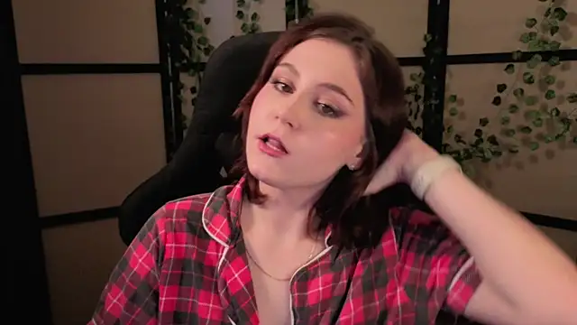 Diana Flower online show from April 2026 11:33:01 AM