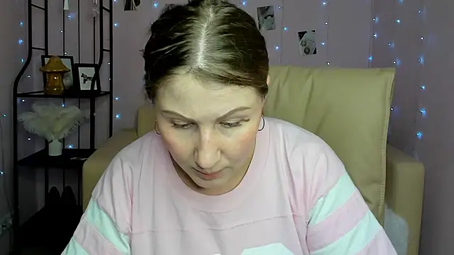 Helens love online show from March 2025 03:02:02 AM