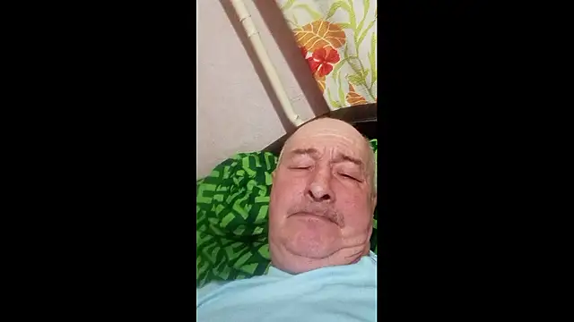 Snapshot of Caprron chatting on March 2026 06:13:01 PM Caprron online show from March 2026 06:13:01 PM