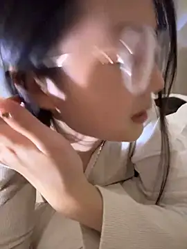 Snapshot of Sweet-Angel999 chatting on December 2024 09:33:02 PM Sweet-Angel999 online show from December 2024 09:33:02 PM