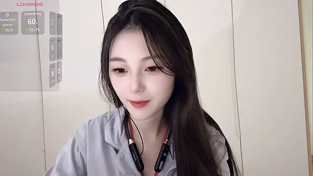 Snapshot of Sweet-Angel999 chatting on December 2024 06:27:02 PM Sweet-Angel999 online show from December 2024 06:27:02 PM