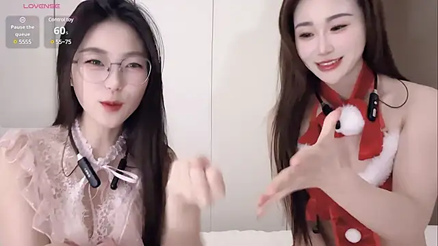 Snapshot of Sweet-Angel999 chatting on January 2025 01:17:02 PM Sweet-Angel999 online show from January 2025 01:17:02 PM