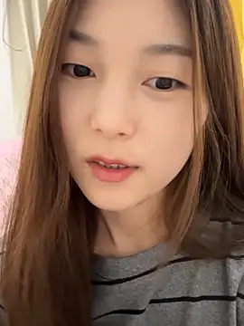 Snapshot of Sweet-Angel999 chatting on November 2025 08:30:01 PM Sweet-Angel999 online show from November 2025 08:30:01 PM