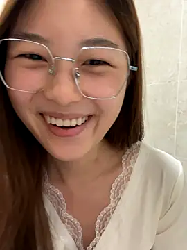 Snapshot of Sweet-Angel999 chatting on November 2025 09:58:01 PM Sweet-Angel999 online show from November 2025 09:58:01 PM