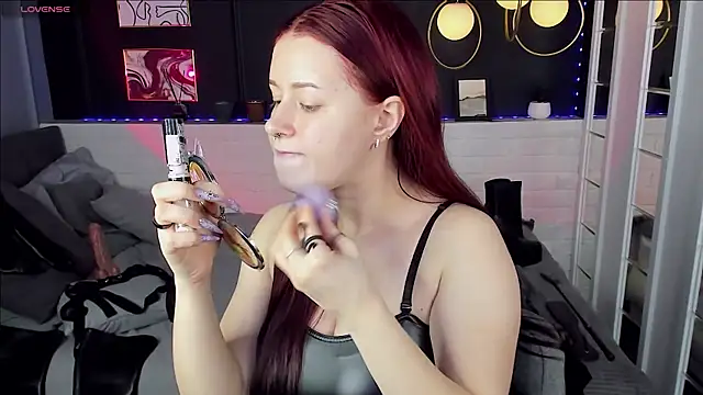 Lily Moonlight online show from November 2025 08:03:01 AM