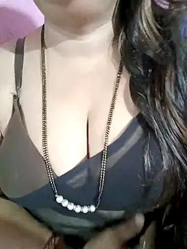 Beautyy38 online show from November 2025 03:23:01 AM