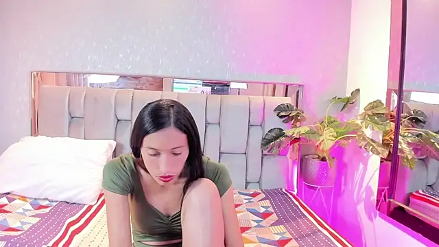 Snapshot of RoseTaylor__ chatting on March 2026 05:24:01 AM RoseTaylor online show from March 2026 05:24:01 AM