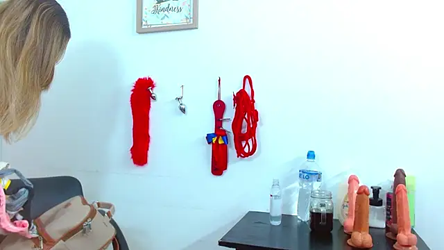 JessicaRabbit04 online show from January 2025 04:54:02 AM