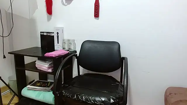 JessicaRabbit04 online show from January 2025 01:05:02 AM