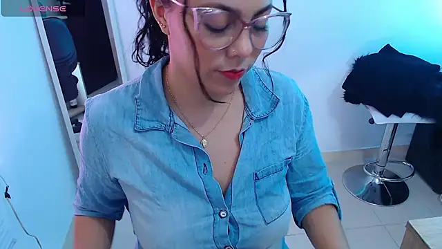 Snapshot of Mailywindsor chatting on March 2025 08:31:02 PM Mailywindsor online show from March 2025 08:31:02 PM