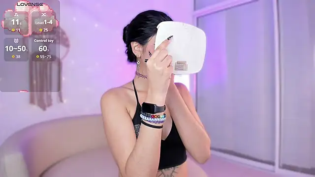 Snapshot of aisha_sakina chatting on October 2025 11:02:01 PM aisha sakina online show from October 2025 11:02:01 PM