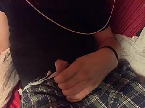 skatebored online show from November 2025 11:43:02 AM