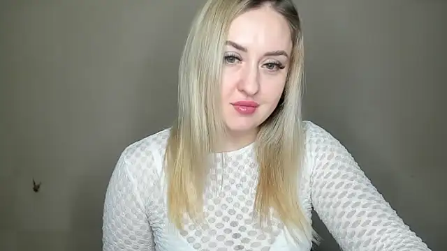 Snapshot of KennaJamess8 chatting on January 2025 07:07:02 PM KennaJamess8 online show from January 2025 07:07:02 PM