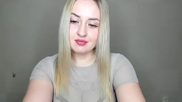 Snapshot of KennaJamess8 chatting on February 2025 06:17:01 PM KennaJamess8 online show from February 2025 06:17:01 PM