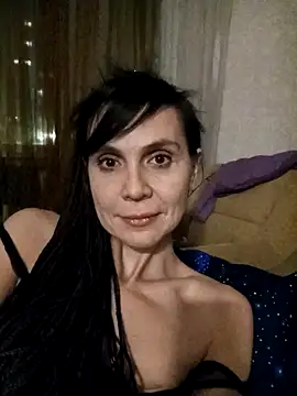 Francenia lolis online show from February 2025 07:20:02 PM