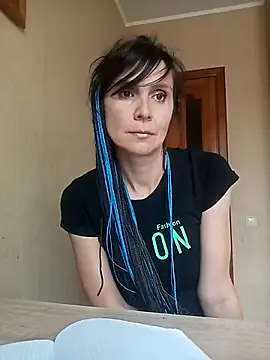 Francenia lolis online show from September 2025 08:05:02 AM