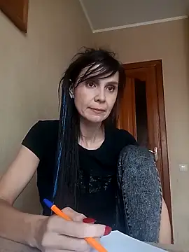 Francenia lolis online show from November 2025 09:30:01 AM