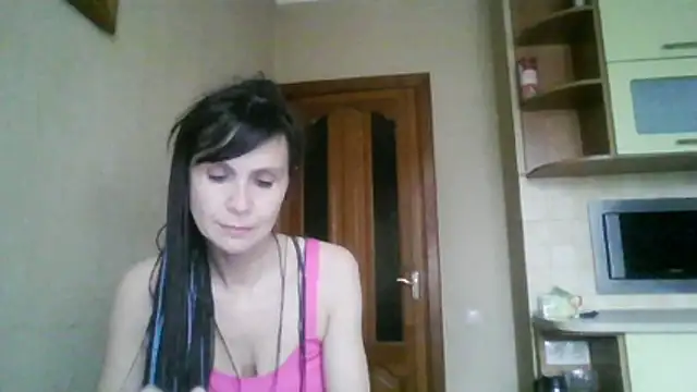 Snapshot of Francenia_lolis chatting on June 2026 08:02:02 AM Francenia lolis online show from June 2026 08:02:02 AM
