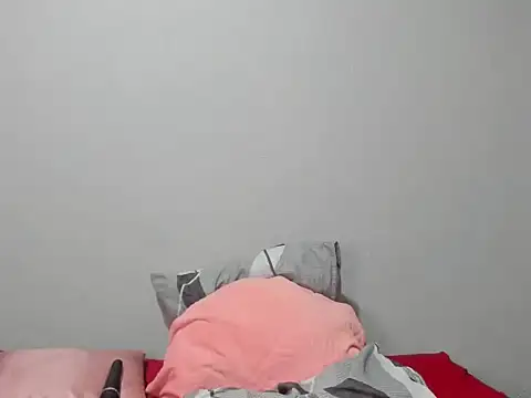 kittydollyx02 online show from December 2024 07:38:02 PM