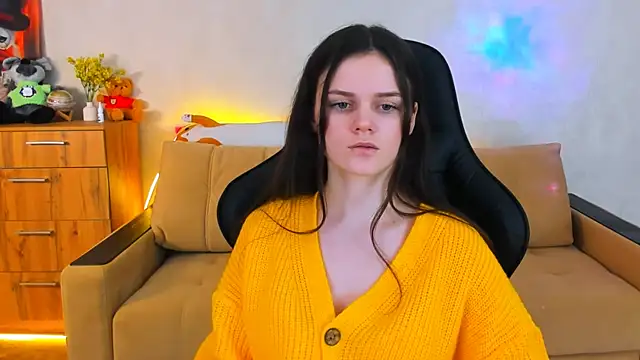 Snapshot of Lora_Cain chatting on December 2024 05:17:02 PM Lora Cain online show from December 2024 05:17:02 PM