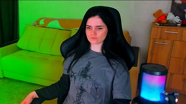 Snapshot of Lora_Cain chatting on February 2025 06:03:01 PM Lora Cain online show from February 2025 06:03:01 PM