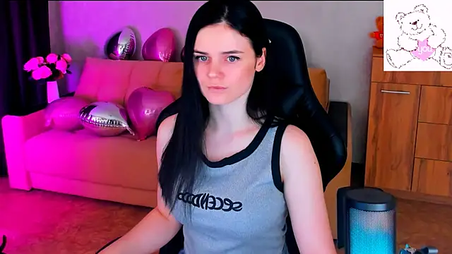 Snapshot of Lora_Cain chatting on February 2025 07:02:01 PM Lora Cain online show from February 2025 07:02:01 PM