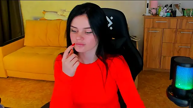 Snapshot of Lora_Cain chatting on March 2025 12:34:01 PM Lora Cain online show from March 2025 12:34:01 PM