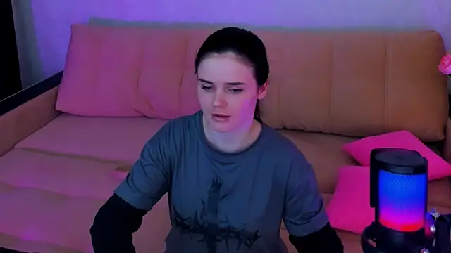 Snapshot of Lora_Cain chatting on March 2025 03:48:02 PM Lora Cain online show from March 2025 03:48:02 PM