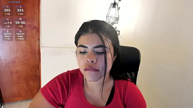 aitana-purple online show from October 2025 10:51:02 PM