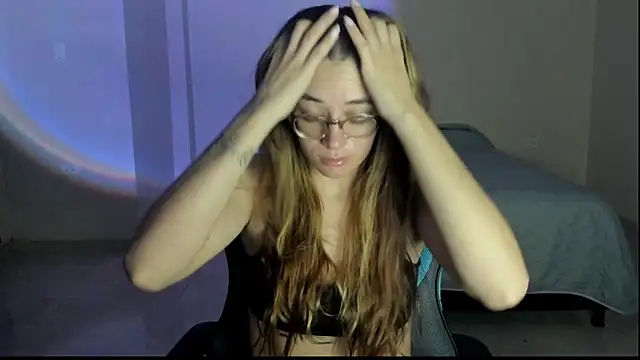 atenas 05  online show from November 2025 09:24:01 AM