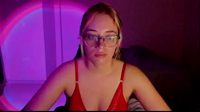 atenas 05  online show from December 2025 09:40:01 AM