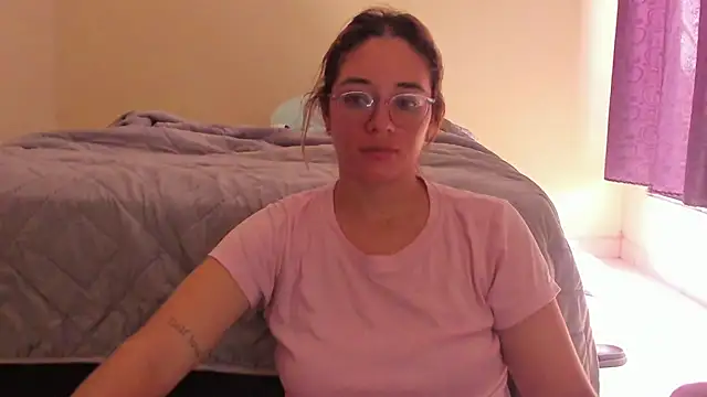 Snapshot of atenas_05_ chatting on May 2026 02:56:02 PM atenas 05 online show from May 2026 02:56:02 PM