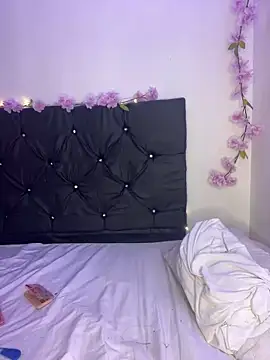 Snapshot of alisson_carolina73 chatting on January 2025 08:02:02 PM alisson carolina73 online show from January 2025 08:02:02 PM