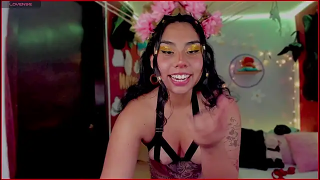 kiki cavilll online show from October 2025 02:51:02 PM