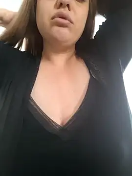 cansuozell online show from November 2025 08:57:02 AM