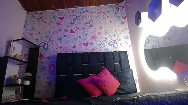 KOURTNEY-- online show from March 2025 01:17:02 AM